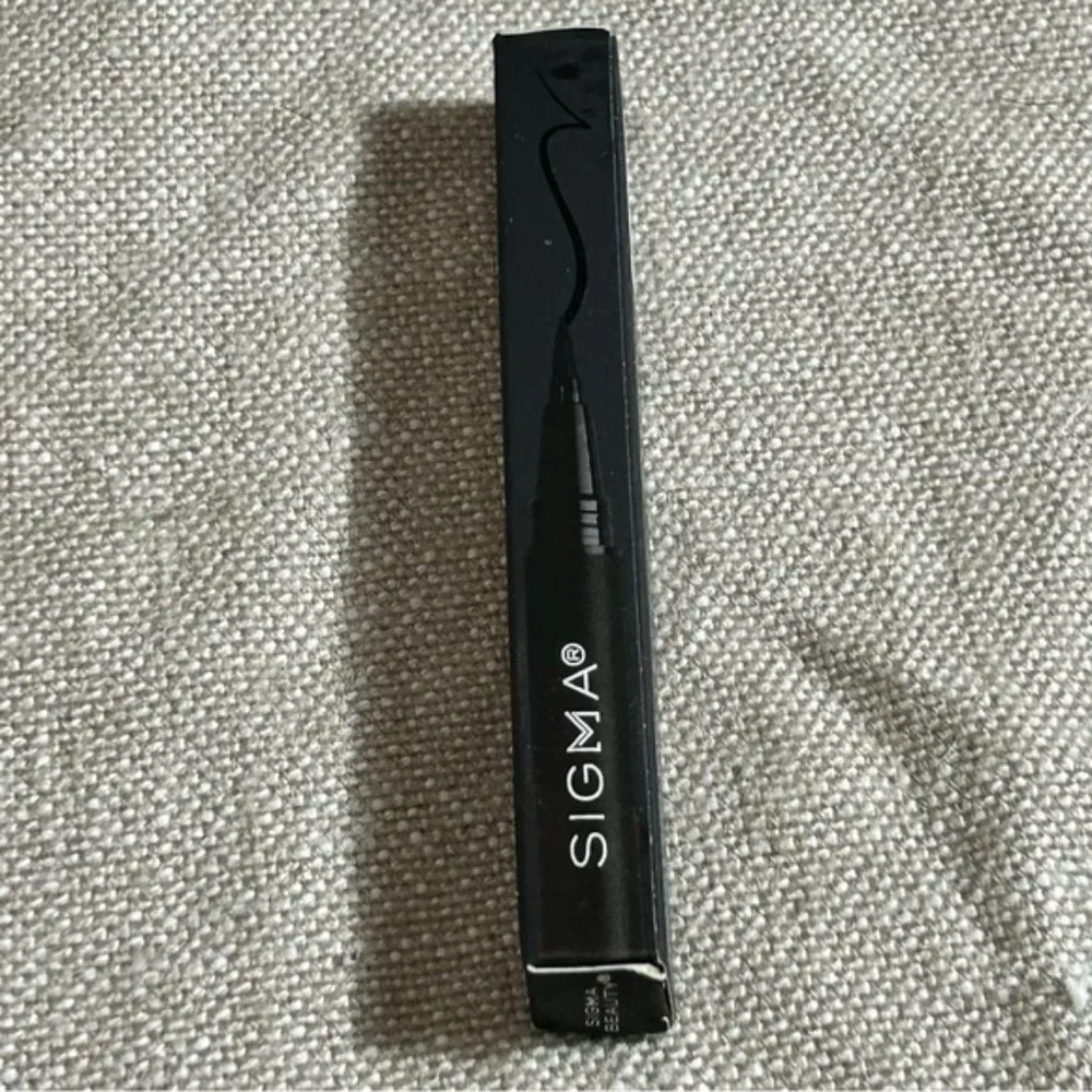 Sigma Beauty Liquid Pen Eyeliner- Wicked (Black)- NIB